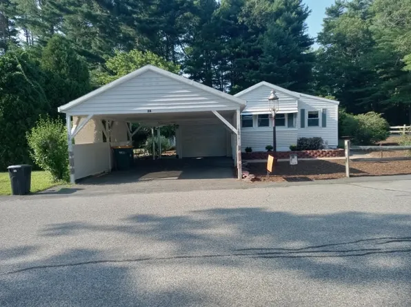 28 Maplewood Dr, Halifax, MA 02338