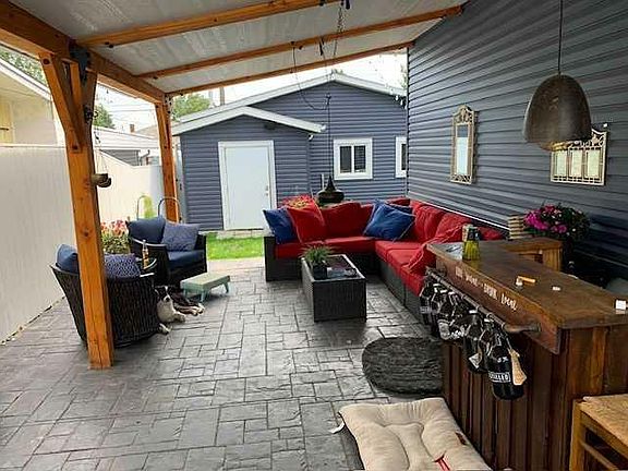 5th image of 1710 14th Ave S