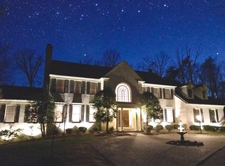 11415 Wolfs Lndg, Fairfax Station, VA 22039