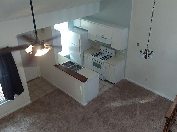 4th image of 1425 Dighton Ct
