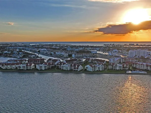 126 1st St E APT 102, Tierra Verde, FL 33715