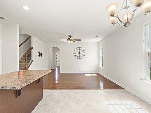 4th image of 8982 Ringview Dr