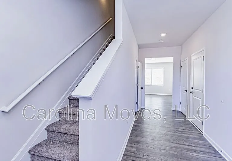 221 Stone Fruit Ct — Photo 2