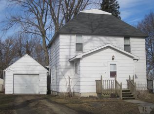 625 4th St NE, Buffalo Center, IA 50424