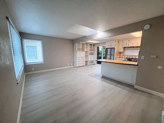 3rd image of 14723 Martell Ave APT B