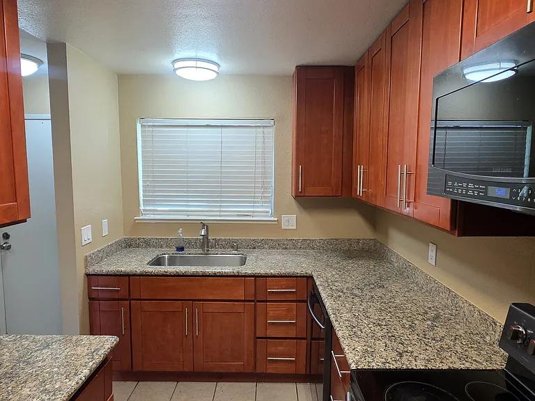 1940 Grande Cir #58 — Photo 9
