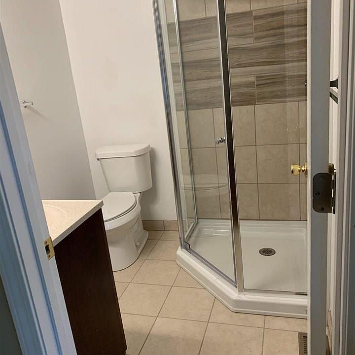 2nd image of 1208 E Club Blvd
