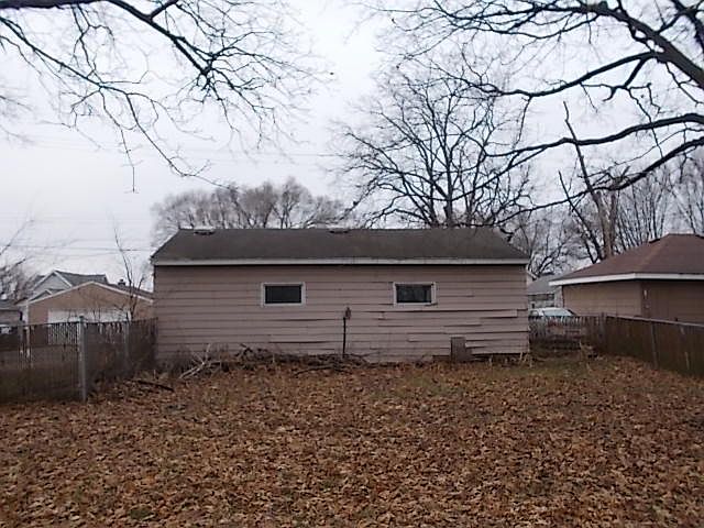 2nd image of 305 8th Ave
