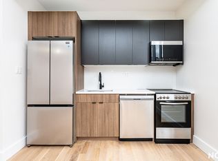 103 Moore St #2B, Brooklyn, NY 11206