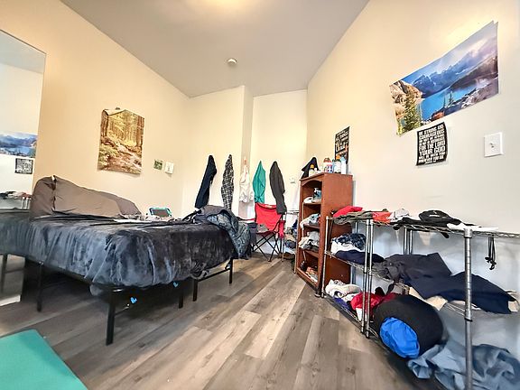 4th image of 2606 N California Ave