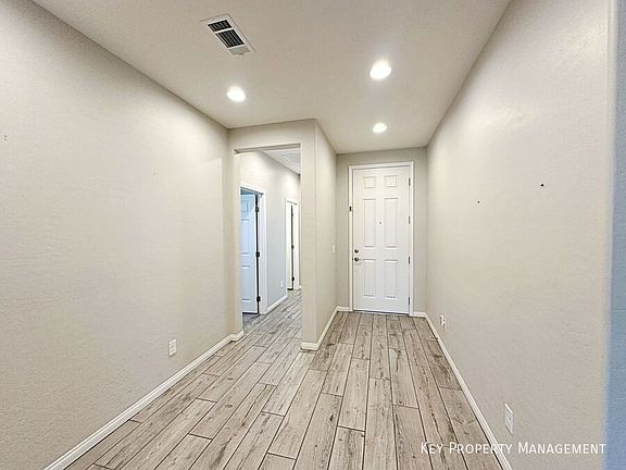 5th image of 6033 Torciano St