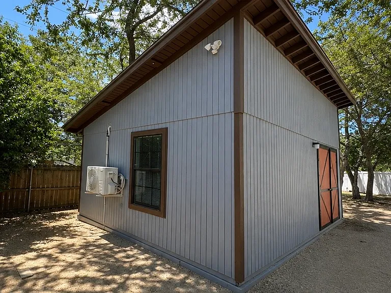 112 Honeysuckle Ln — Photo 8