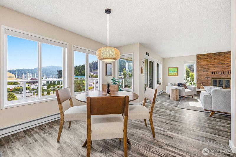 3rd image of 1800 Skyline Way #306