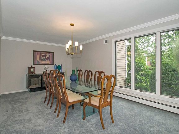 5th image of 313 Clearview Ln