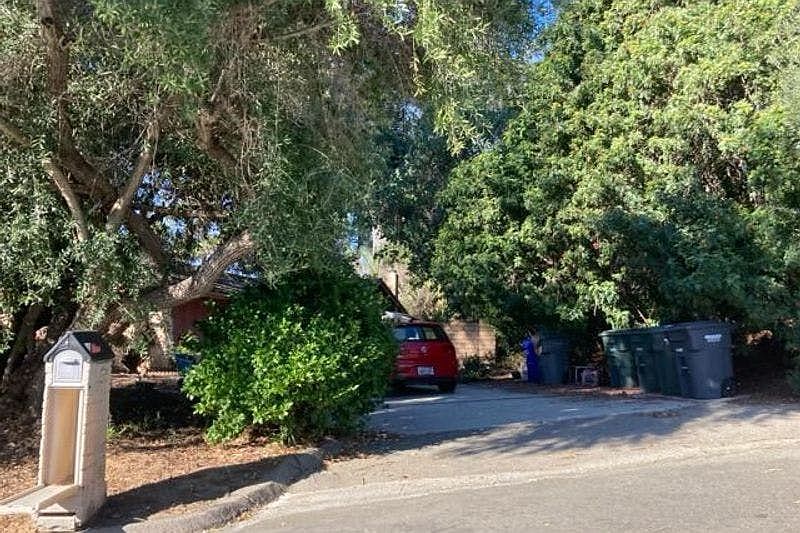 2nd image of 2467 Clearcrest Ln