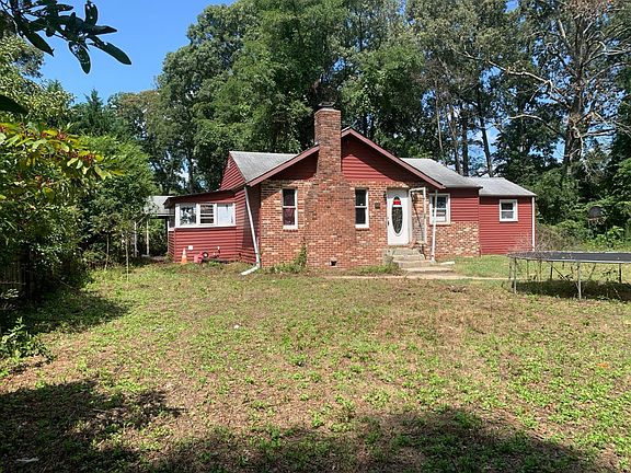 3rd image of 94 Pine Rd