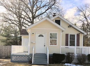 64 Price St, Springfield, MA 01104