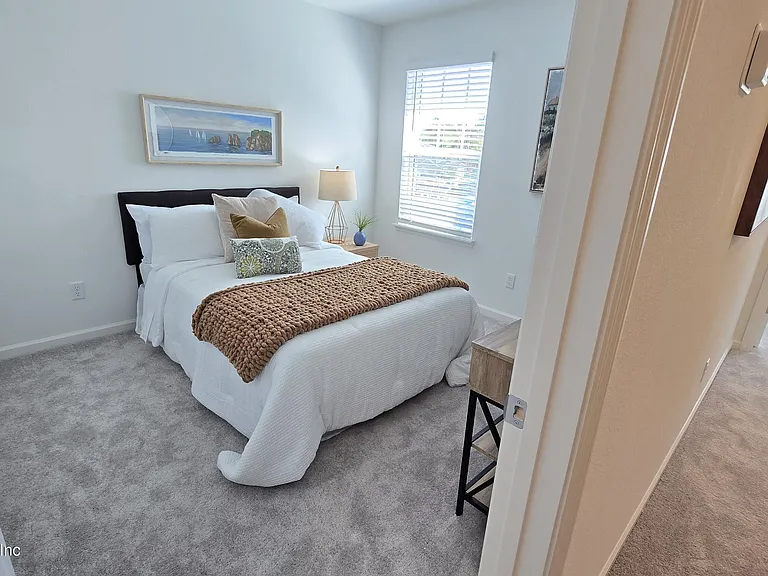 6819 Lake Mist Ln — Photo 13