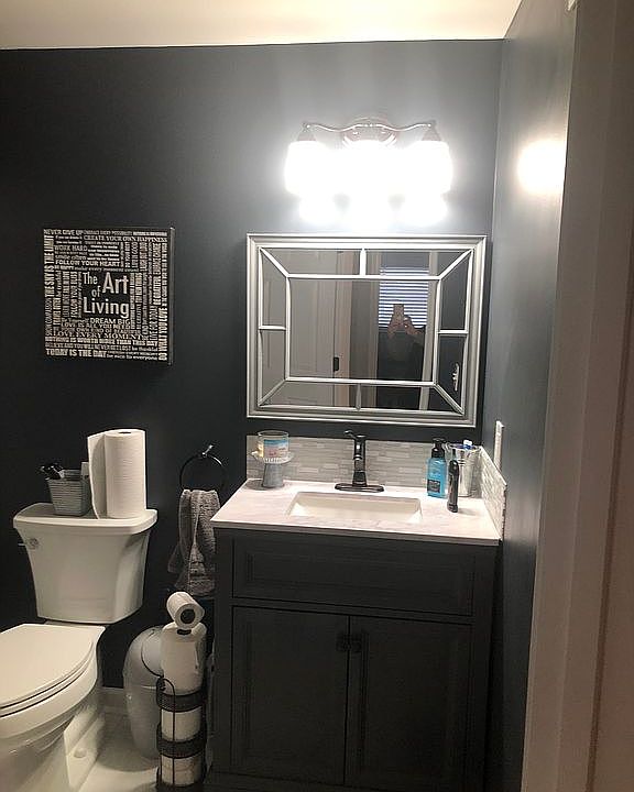 Downstairs bathroom 
