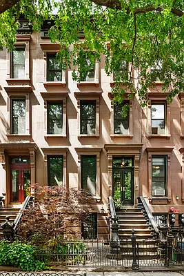 Sold by Compass | media 19