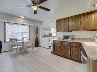 7710 S Quincy Ave, Oak Creek, WI 53154