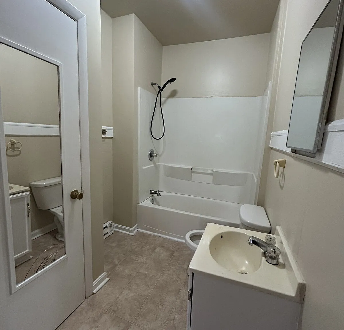 2 bed, 2.0 bath, $1,100 — Photo 2