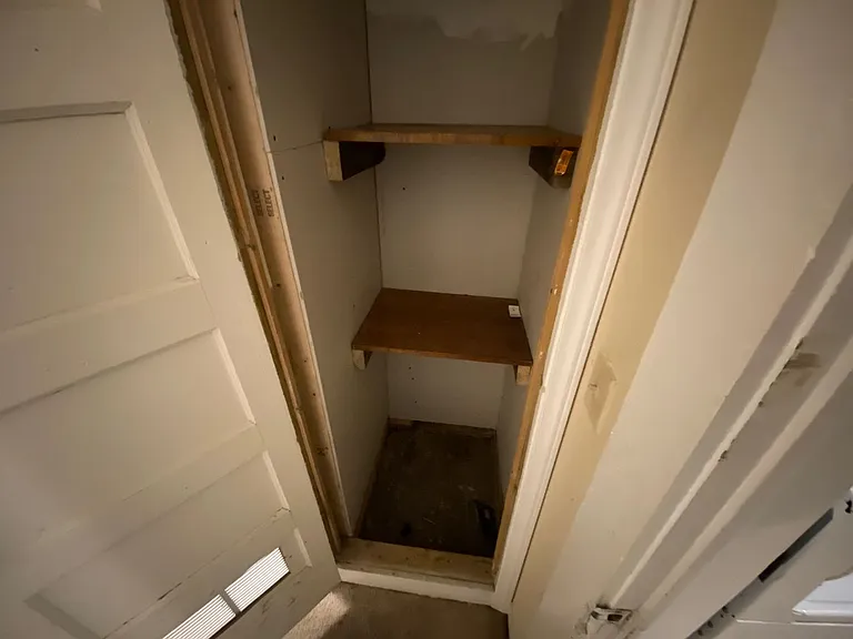 315 Brooks St — Photo 10