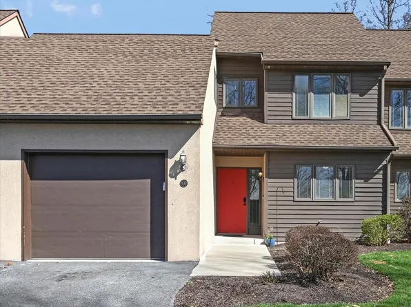 60 Hawk Valley Ln, Denver, PA 17517