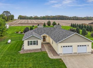 3983 NE 108th St, Mitchellville, IA 50169