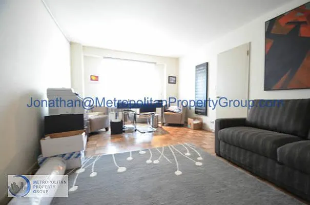 Rented by Metropolitan Property Group | media 11