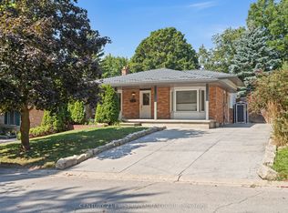 7 Rollscourt Gdns, London, ON N6G1L9