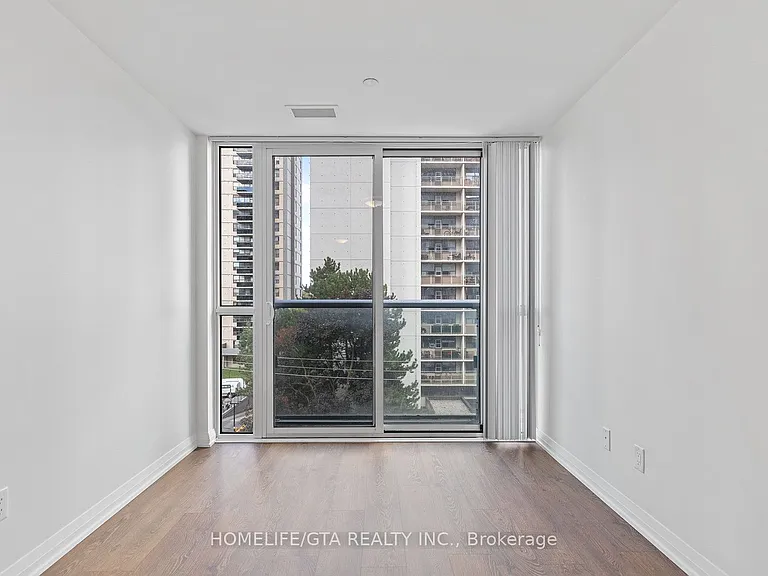101 Erskine Ave #420 — Photo 24