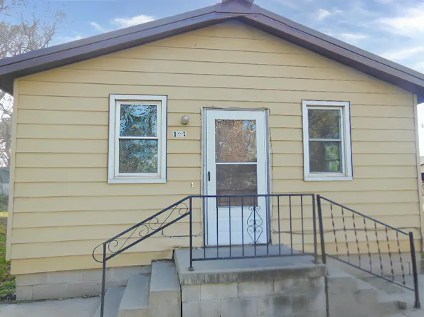 101 3rd St, Pacific Junction, IA 51561
