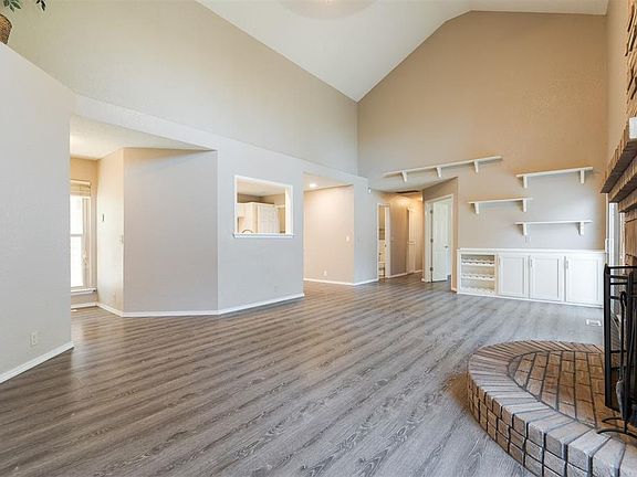 4th image of 2501 Patti Pl