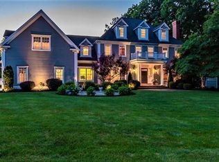 88 Fisher Rd, Southborough, MA 01772