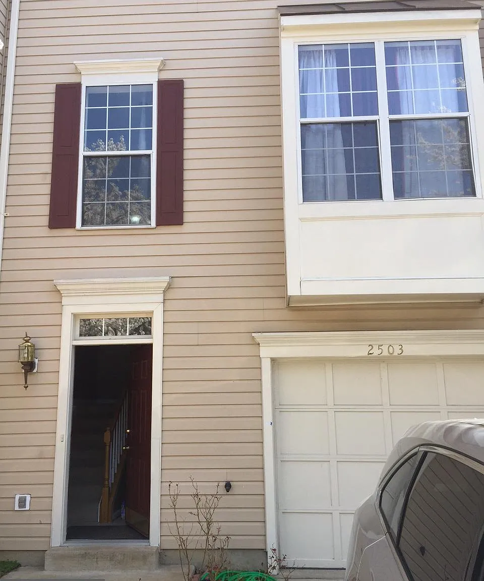3 bed, 4.0 bath, 1698 sqft, $2,800 — Photo 1