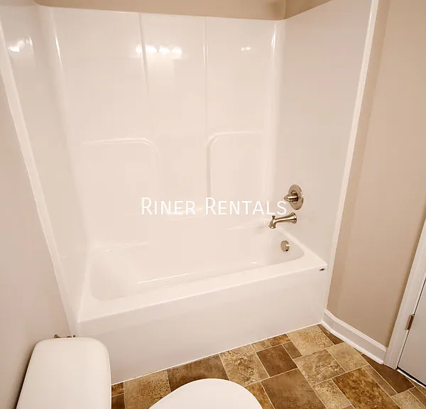 147 Cedar Point Ln — Photo 16