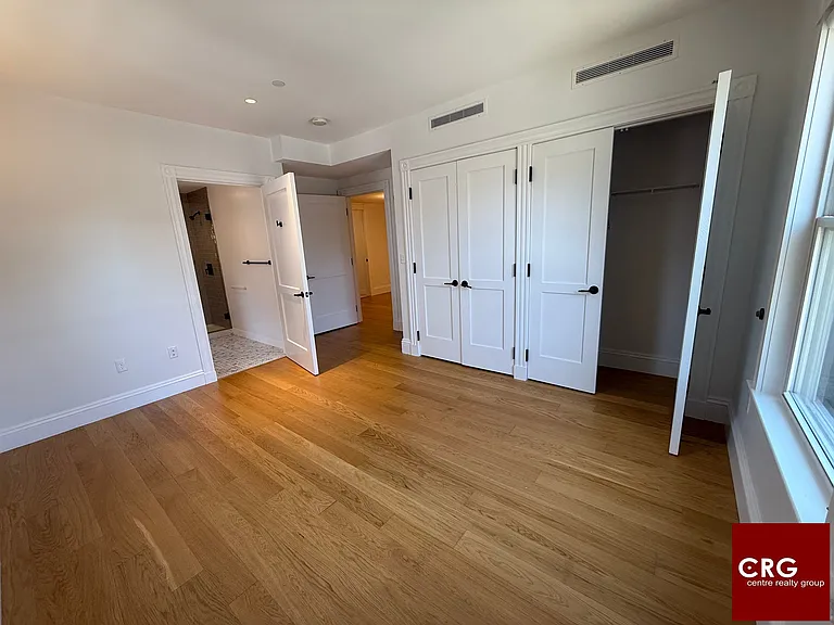 83-84 Gardner St #200L — Photo 7