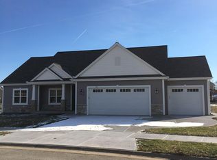 534 Tahoe Ln, Hartford, WI 53027