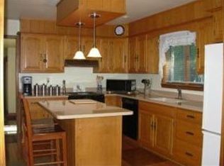 466 Kenny Dr, Sinking Spring, PA 19608