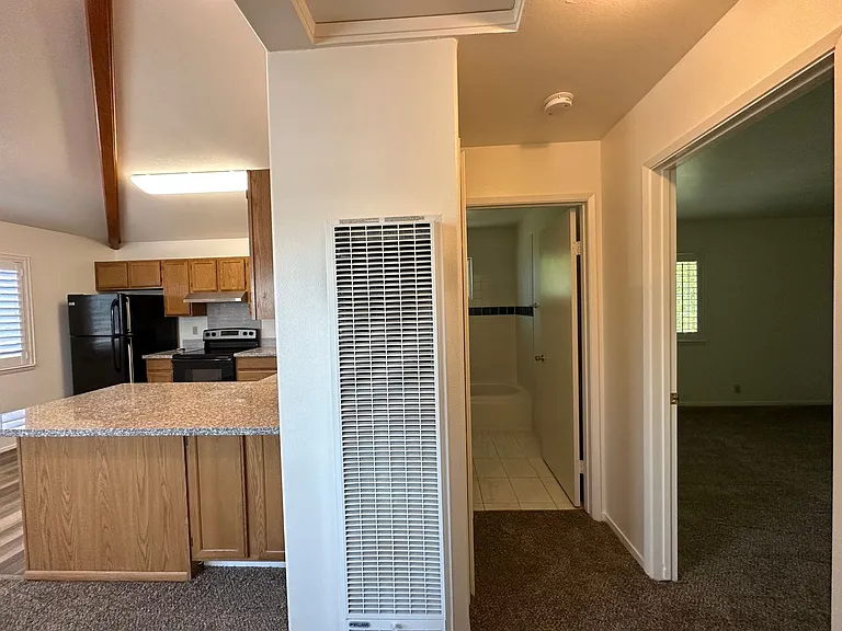 619 Military E — Photo 28