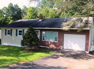 211 Glenbrook Dr, Endicott, NY 13760