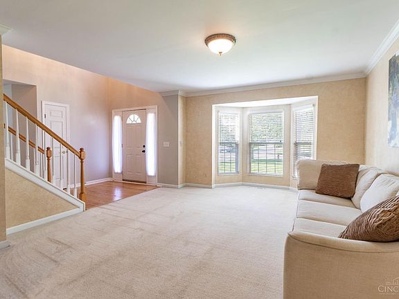 3rd image of 4042 Meadow Grove Ln