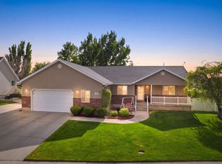 1816 E River Bottom Rd, Springville, UT 84663