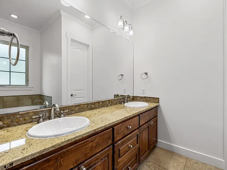 1607 Chelsea Ln — Photo 53