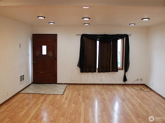 4th image of 2714 Aberdeen Avenue