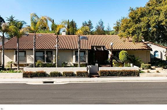3rd image of 6031 Bridgeview Dr