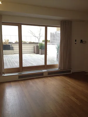 Rented by Corcoran | media 25