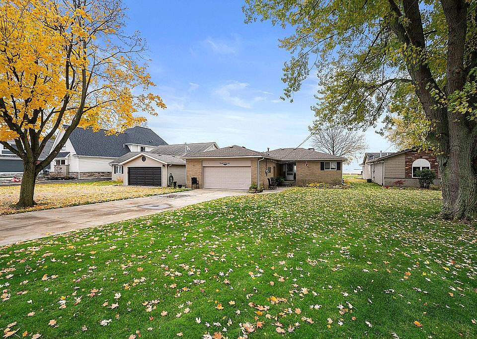 1st image of 48228 Harbor Dr