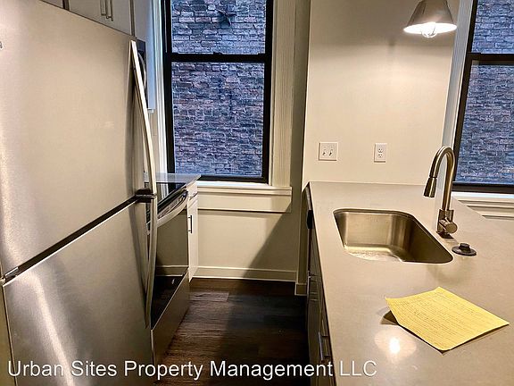 4th image of 526 E 12th St #202